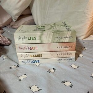 Complete Twisted series by Ana Huang